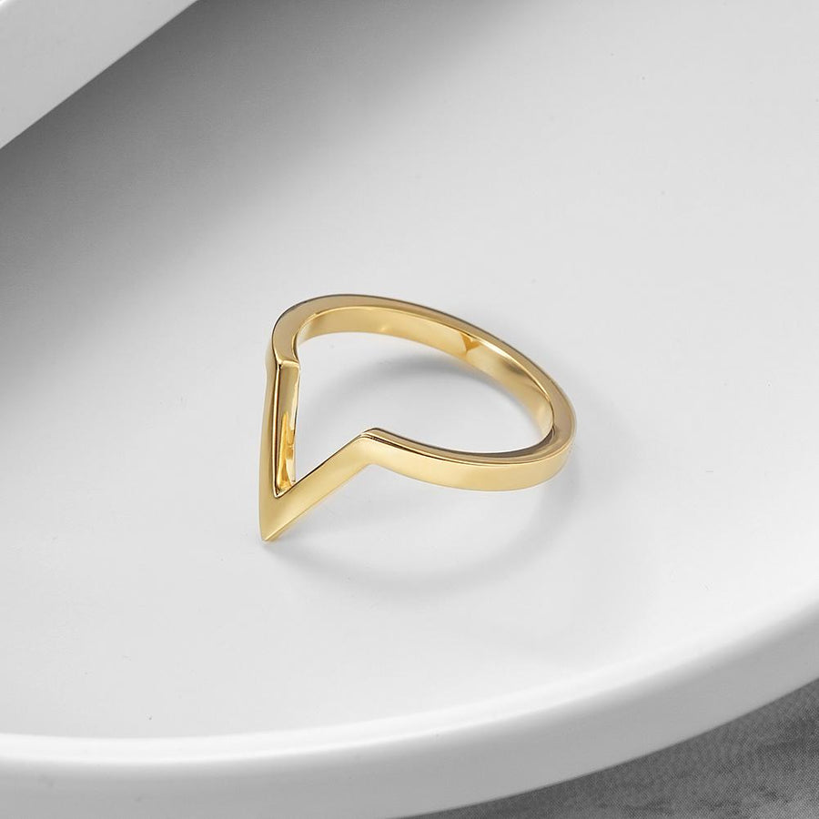 V-Shape Outline Ring